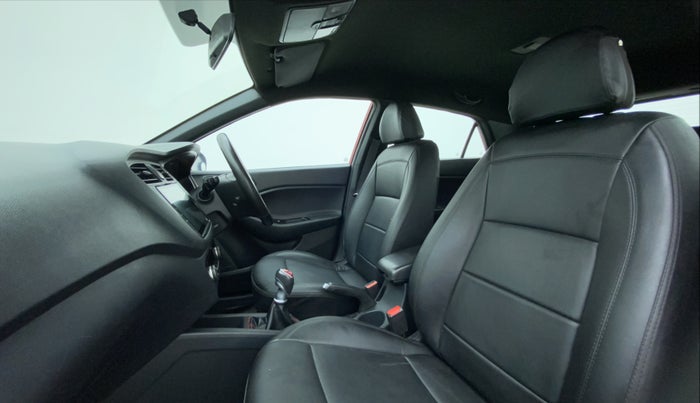2018 Hyundai Elite i20 ASTA 1.4 CRDI DUAL TONE, Diesel, Manual, 1,18,522 km, Right Side Front Door Cabin