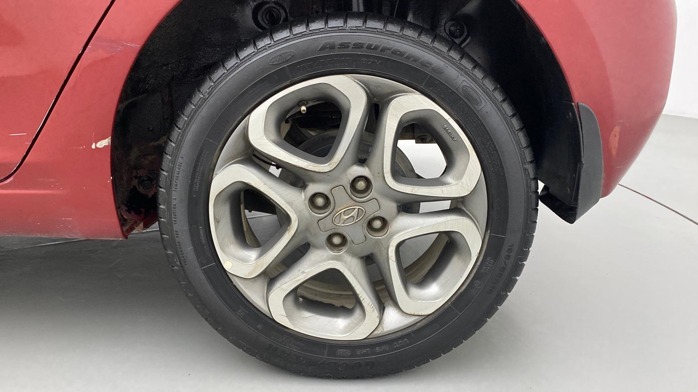 2018 Hyundai Elite i20 ASTA 1.4 CRDI DUAL TONE, Diesel, Manual, 1,18,522 km, Left Rear Wheel