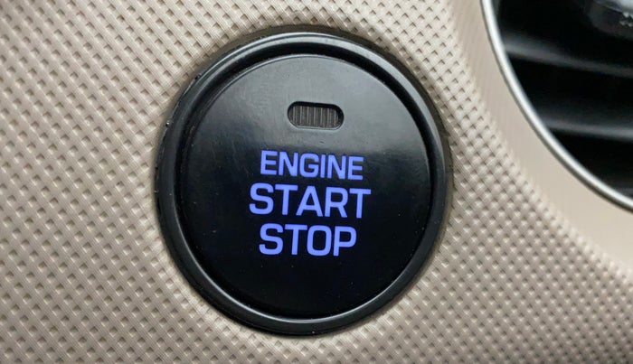 2015 Hyundai Grand i10 ASTA (O) 1.2 KAPPA VTVT, Petrol, Manual, 99,767 km, Keyless Start/ Stop Button