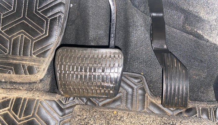 2022 Tata NEXON XZA PLUS (PREMIUM) DIESEL JET, Diesel, Automatic, 58,990 km, Pedals