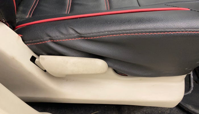 2021 Maruti Celerio VXI CNG, CNG, Manual, 16,865 km, Driver Side Adjustment Panel