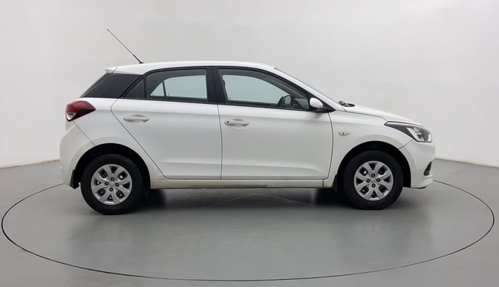 2016 Hyundai Elite i20 MAGNA 1.2, Petrol, Manual, 28,777 km, Right Side