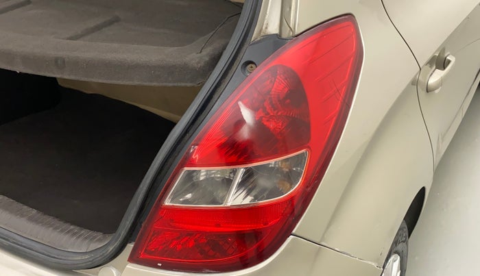 2011 Hyundai i20 MAGNA 1.2, Petrol, Manual, 75,146 km, Right tail light - Minor damage