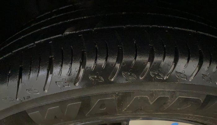 2021 Nissan MAGNITE XV MT, Petrol, Manual, 16,086 km, Left Front Tyre Tread