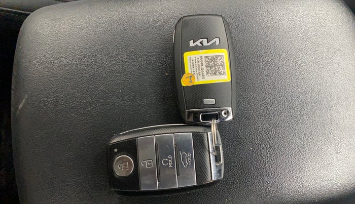 2021 KIA SELTOS HTK PLUS 1.5 IMT, Petrol, Manual, 42,937 km, Key Close Up