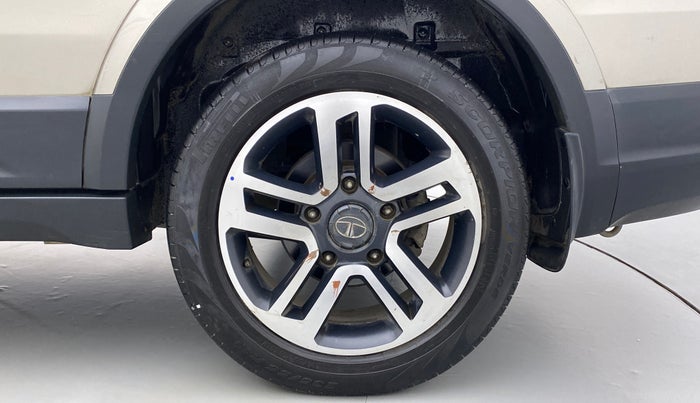 2018 Tata Hexa Varicor 400 XTA, Diesel, Automatic, 62,926 km, Left Rear Wheel