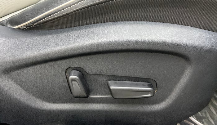 2020 Hyundai Creta 1.5 SX (O) AT, Petrol, Automatic, 20,235 km, Driver Side Adjustment Panel