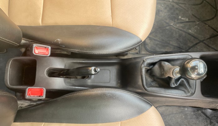 2015 Hyundai Eon ERA +, Petrol, Manual, 95,486 km, Gear Lever