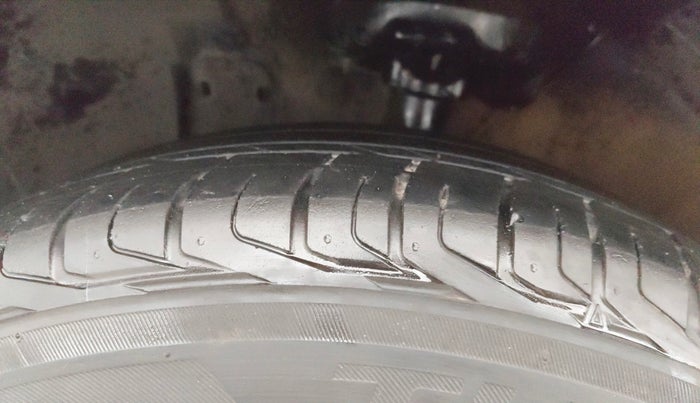 2021 Hyundai VENUE SX PLUS 1.0 TURBO DCT, Petrol, Automatic, 90,189 km, Left Front Tyre Tread