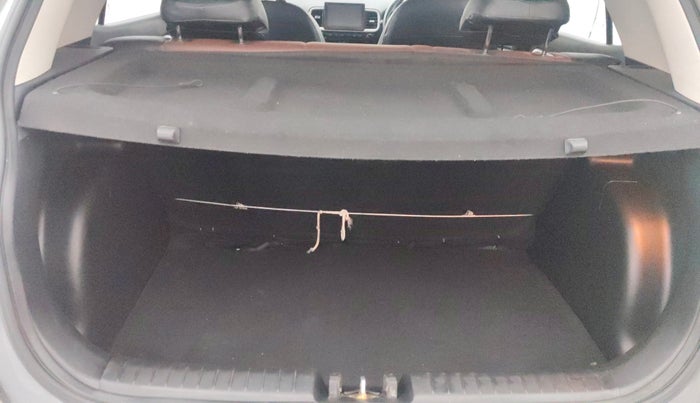 2021 Hyundai VENUE SX PLUS 1.0 TURBO DCT, Petrol, Automatic, 90,189 km, Boot Inside