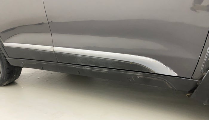 2018 Maruti Vitara Brezza ZDI PLUS, Diesel, Manual, 16,023 km, Right running board - Cladding has minor damage