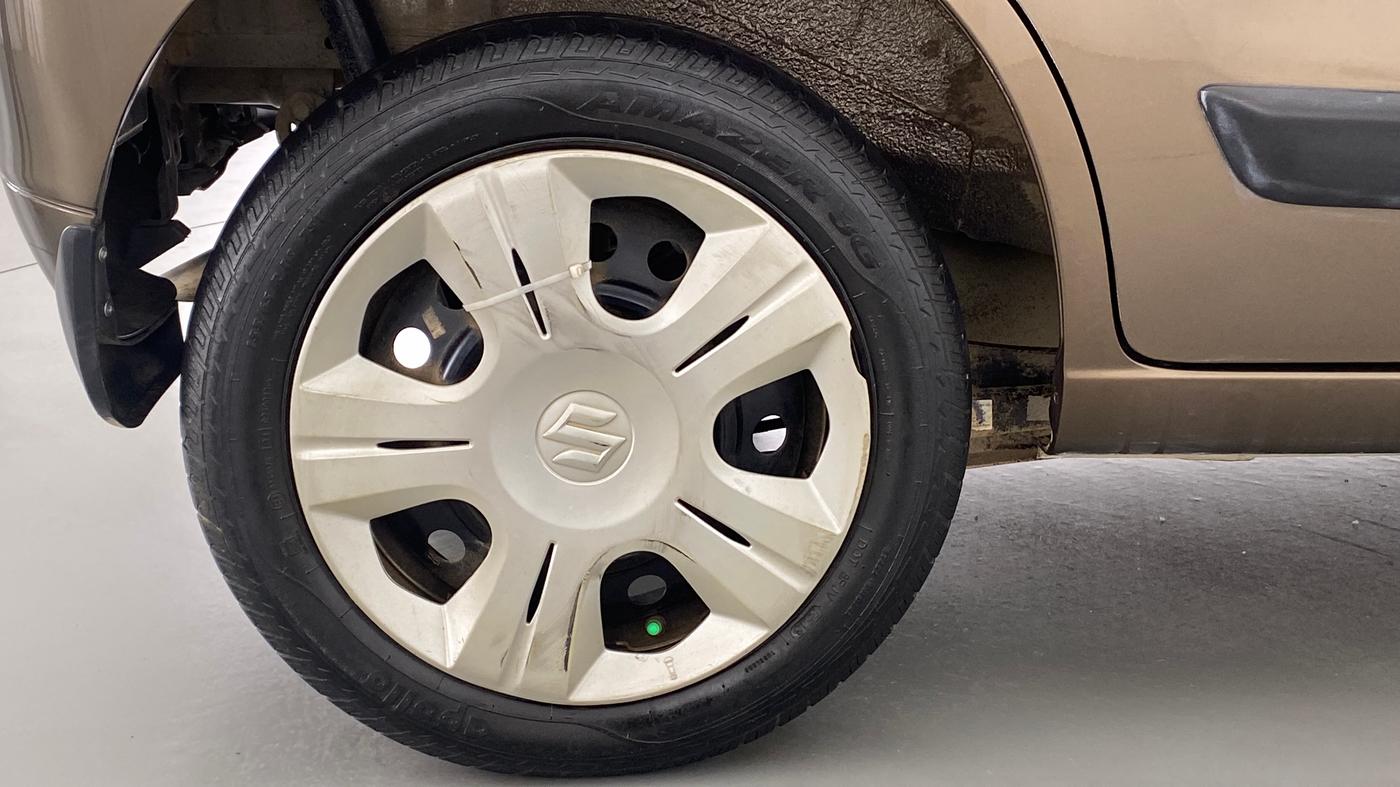 2013 Maruti Wagon R 1.0 VXI, Petrol, Manual, 40,451 km, Right Rear Wheel