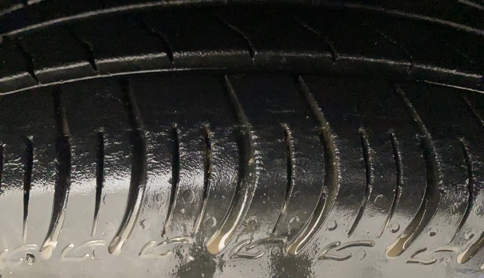 2018 Maruti Celerio ZXI, Petrol, Manual, 67,365 km, Right Front Tyre Tread