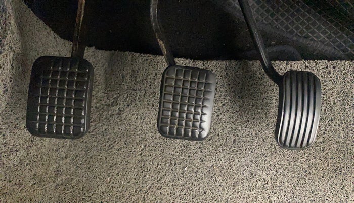 2018 Tata Tiago XT PETROL, Petrol, Manual, 1,28,118 km, Pedals