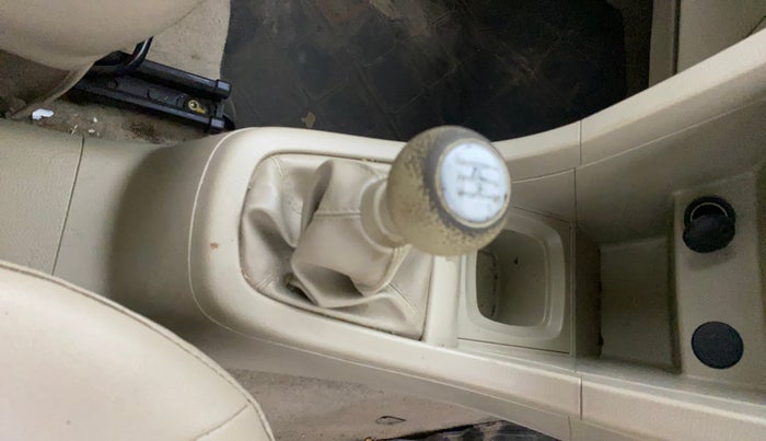 2015 Maruti Ertiga VXI, Petrol, Manual, 46,143 km, Gear Lever
