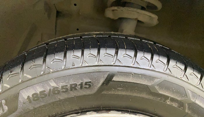 2015 Maruti Ertiga VXI, Petrol, Manual, 46,143 km, Left Front Tyre Tread