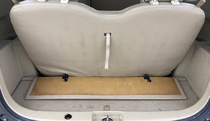 2015 Maruti Ertiga VXI, Petrol, Manual, 46,143 km, Boot Inside