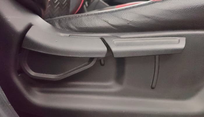 2019 Hyundai VENUE SX PLUS 1.0 TURBO DCT, Petrol, Automatic, 47,629 km, Driver Side Adjustment Panel