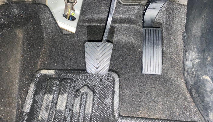 2022 KIA SONET HTK PLUS 1.0 IMT, Petrol, Manual, 14,388 km, Pedals