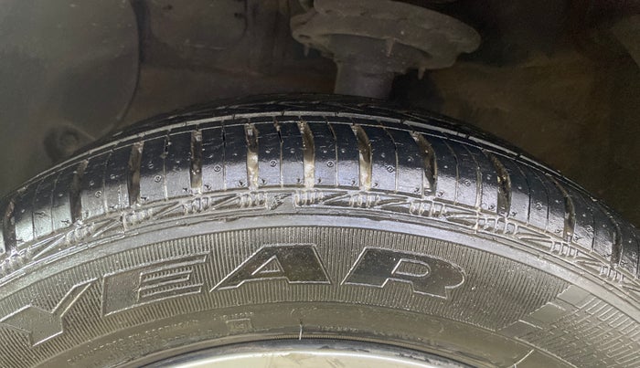 2014 Hyundai Grand i10 MAGNA 1.2 KAPPA VTVT, Petrol, Manual, 11,024 km, Left Front Tyre Tread