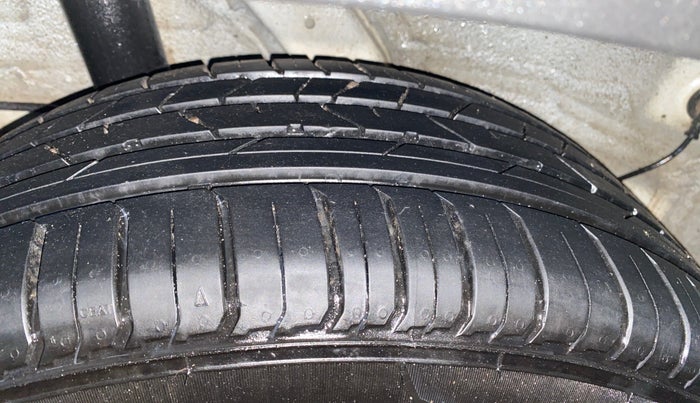 2020 Hyundai VENUE SX 1.0 TURBO IMT, Petrol, Manual, 56,077 km, Right Rear Tyre Tread