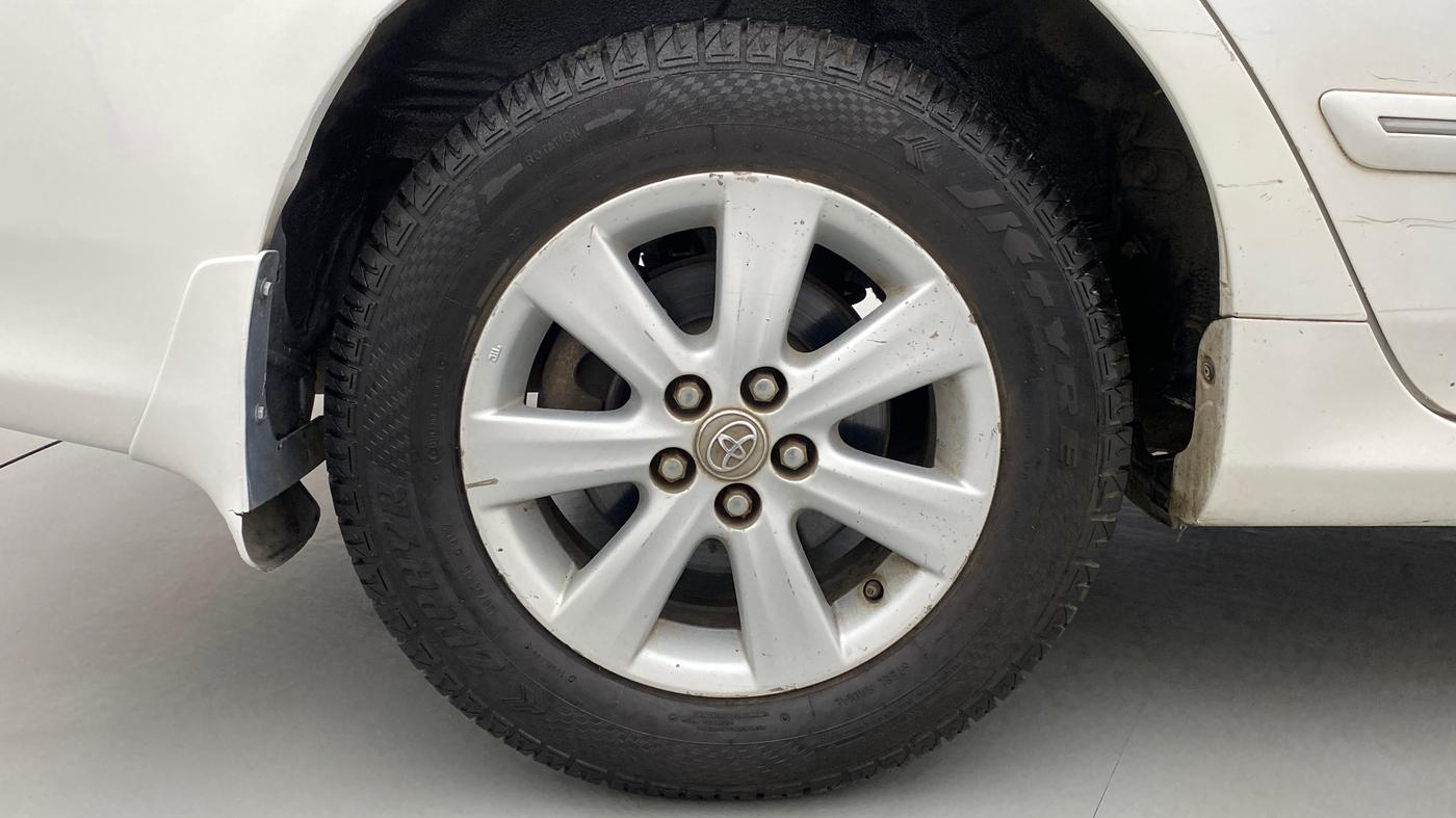 2010 Toyota Corolla Altis G DIESEL, Diesel, Manual, 51,139 km, Right Rear Wheel