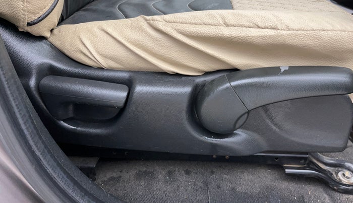 2016 Honda Jazz 1.2L I-VTEC SV, Petrol, Manual, 57,066 km, Driver Side Adjustment Panel