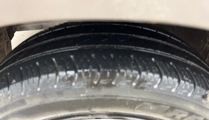 2016 Honda Jazz 1.2L I-VTEC SV, Petrol, Manual, 57,066 km, Left Front Tyre Tread