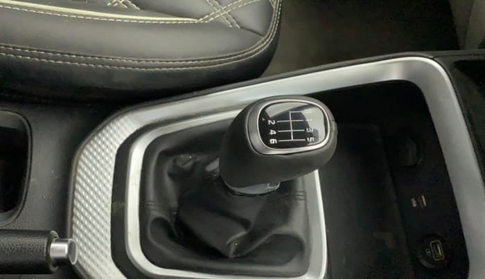2021 KIA SONET HTX 1.0 IMT, Petrol, Manual, 42,508 km, Gear Lever