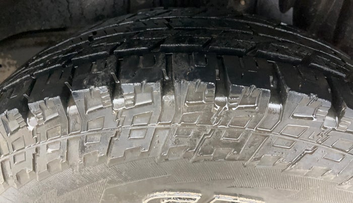 2023 Mahindra BOLERO NEO N10 R, Diesel, Manual, 70,777 km, Left Rear Tyre Tread