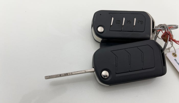 2023 Mahindra BOLERO NEO N10 R, Diesel, Manual, 70,777 km, Key Close Up