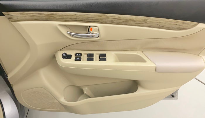 2019 Maruti Ciaz DELTA 1.5 SHVS MT PETROL, Petrol, Manual, 69,667 km, Driver Side Door Panels Control