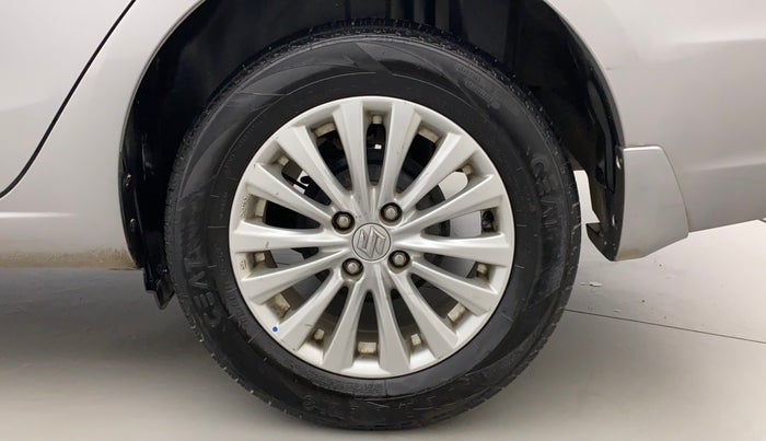 2019 Maruti Ciaz DELTA 1.5 SHVS MT PETROL, Petrol, Manual, 69,667 km, Left Rear Wheel