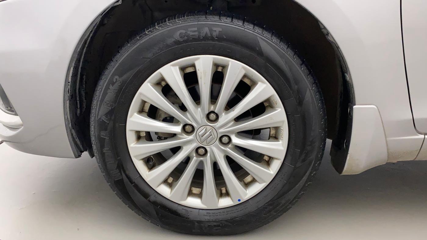 2019 Maruti Ciaz DELTA 1.5 SHVS MT PETROL, Petrol, Manual, 69,667 km, Left Front Wheel