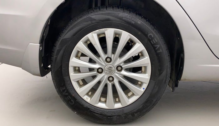 2019 Maruti Ciaz DELTA 1.5 SHVS MT PETROL, Petrol, Manual, 69,667 km, Right Rear Wheel