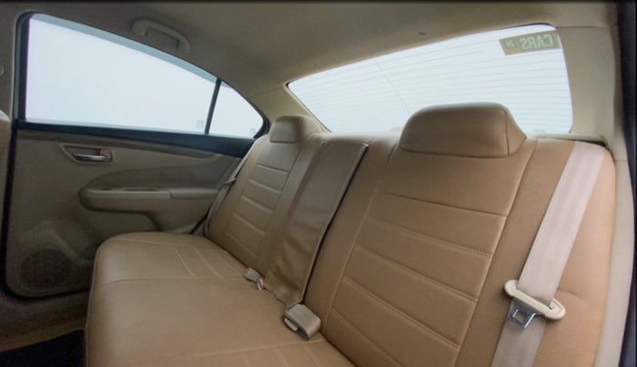2019 Maruti Ciaz DELTA 1.5 SHVS MT PETROL, Petrol, Manual, 69,667 km, Right Side Rear Door Cabin