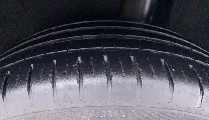 2018 Maruti Baleno ALPHA 1.2K12  AT, Petrol, Automatic, 32,837 km, Left Rear Tyre Tread