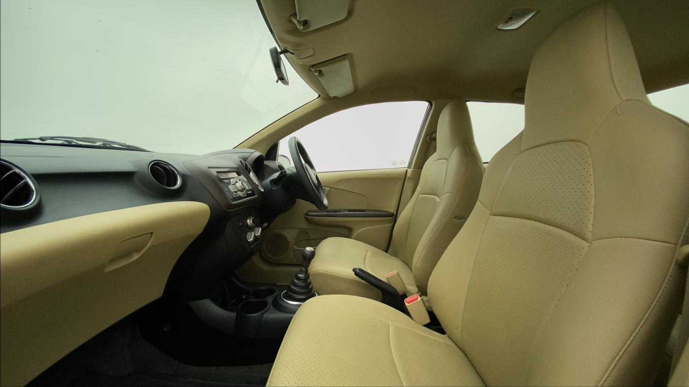 2013 Honda Amaze 1.2L I-VTEC S, Petrol, Manual, 30,322 km, Right Side Front Door Cabin
