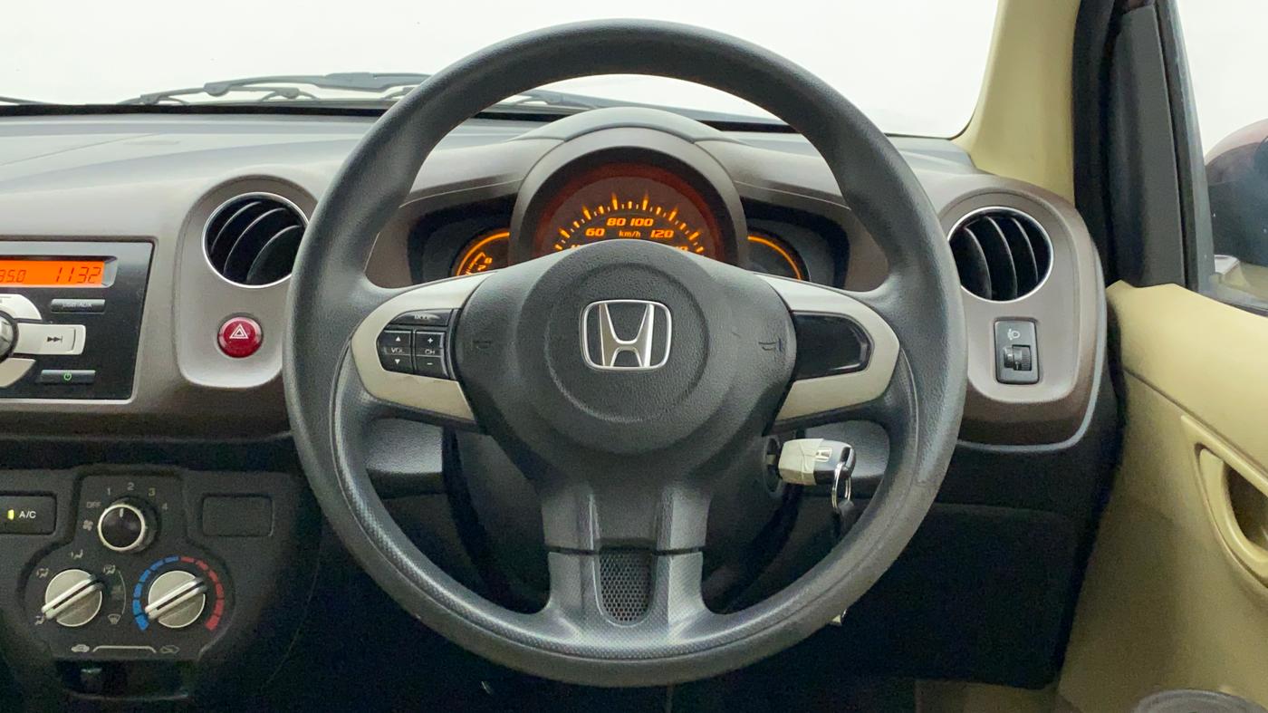 2013 Honda Amaze 1.2L I-VTEC S, Petrol, Manual, 30,322 km, Steering Wheel Close Up