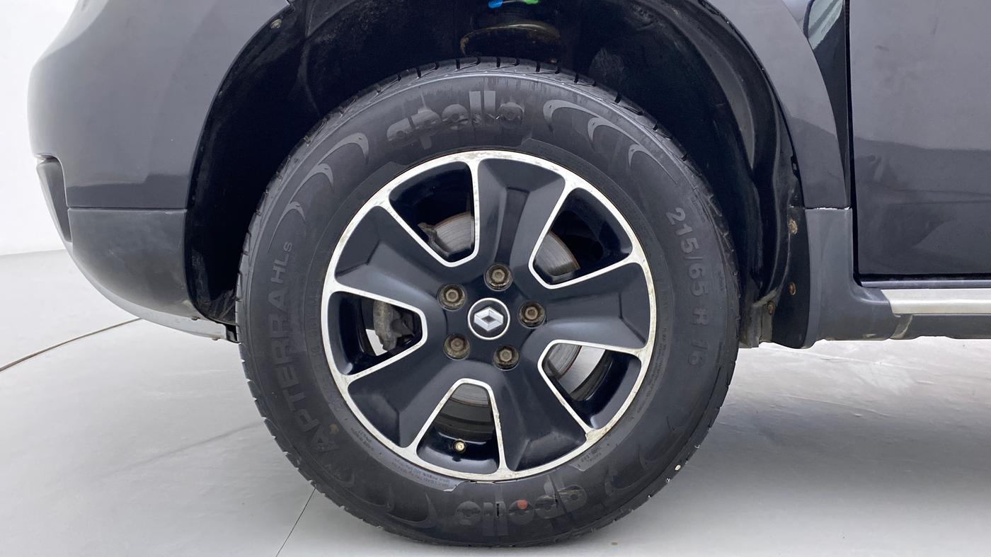 2017 Renault Duster RXZ DIESEL 110, Diesel, Manual, 23,917 km, Left Front Wheel