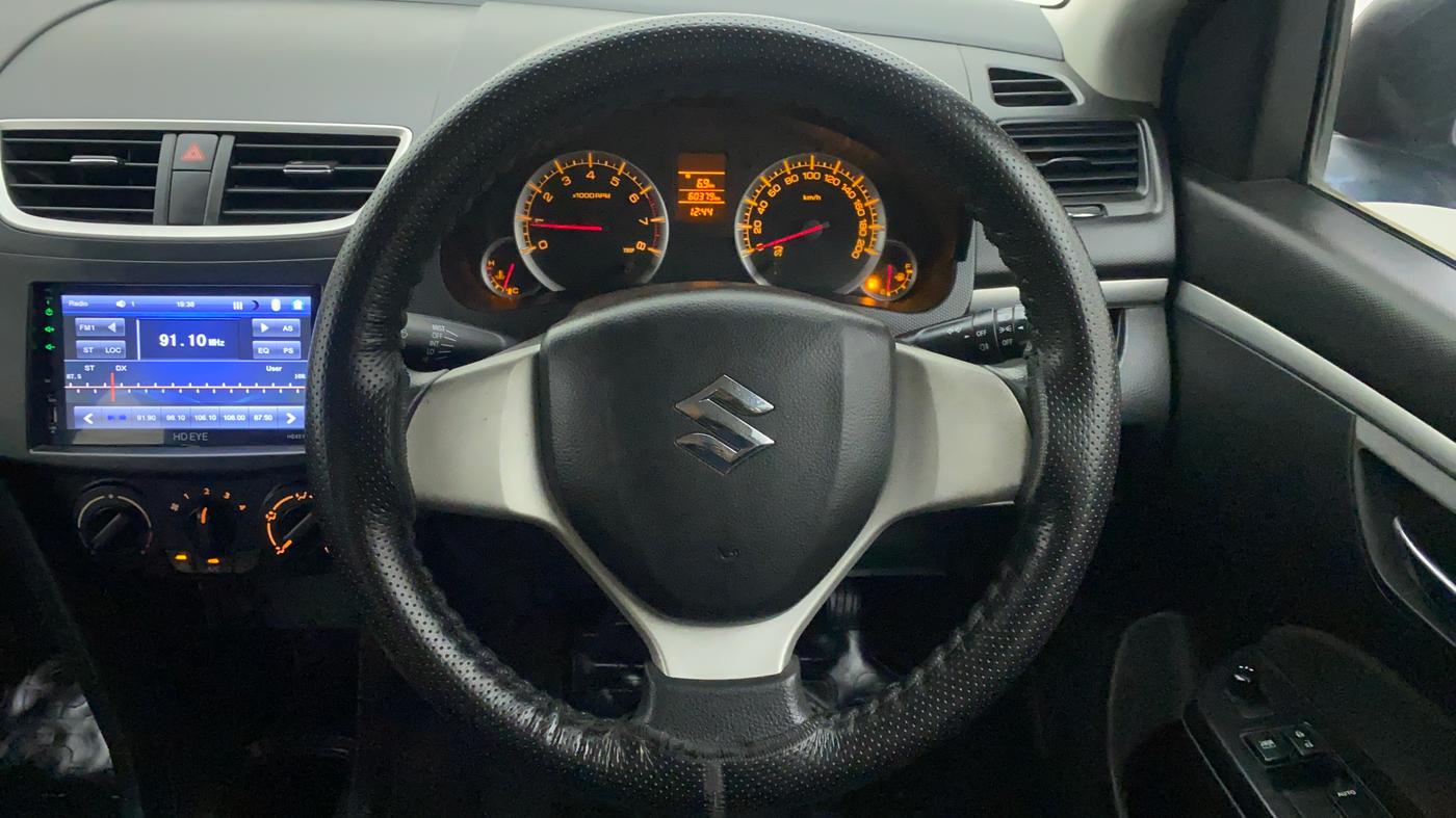 2014 Maruti Swift VXI, Petrol, Manual, 60,492 km, Steering Wheel Close Up