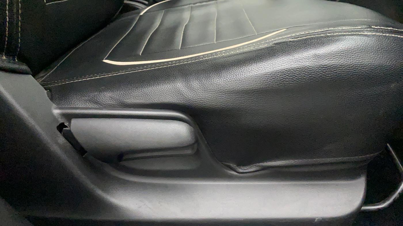 2014 Maruti Swift VXI, Petrol, Manual, 60,492 km, Driver Side Adjustment Panel