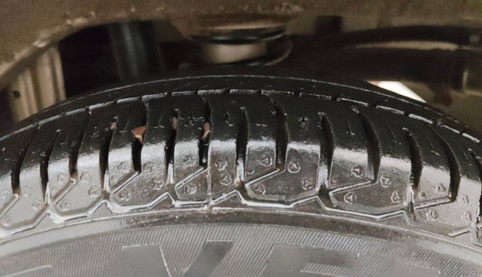 2016 Maruti Alto 800 LXI, Petrol, Manual, 56,363 km, Left Rear Tyre Tread