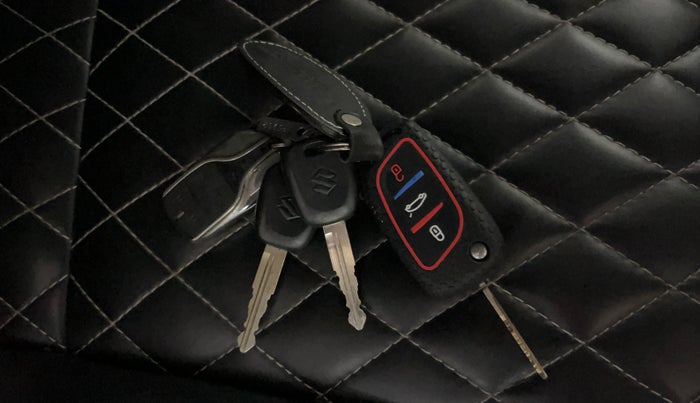 2021 Maruti Baleno SIGMA PETROL 1.2, Petrol, Manual, 36,356 km, Key Close Up