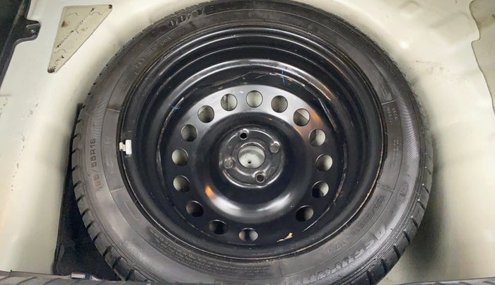 2016 Hyundai Elite i20 ASTA 1.2 (O), Petrol, Manual, 61,013 km, Spare Tyre