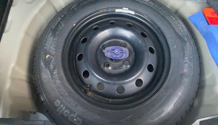 2021 Maruti Swift VXI, Petrol, Manual, 36,985 km, Spare Tyre