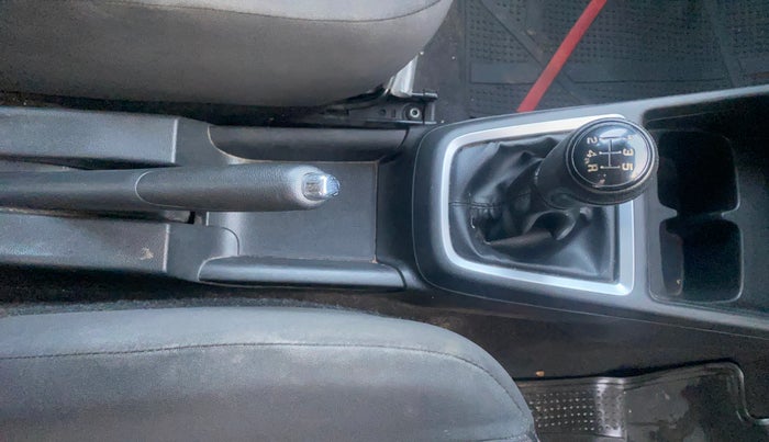 2021 Maruti Swift VXI, Petrol, Manual, 36,985 km, Gear Lever