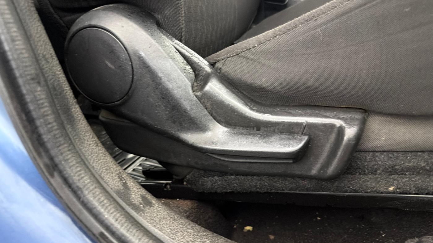 2017 Maruti Baleno DELTA PETROL 1.2, Petrol, Manual, 65,381 km, Driver Side Adjustment Panel