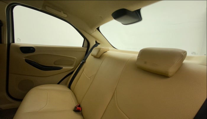 2020 Ford Figo Aspire TITANIUM 1.2 PETROL, Petrol, Manual, 39,240 km, Right Side Rear Door Cabin