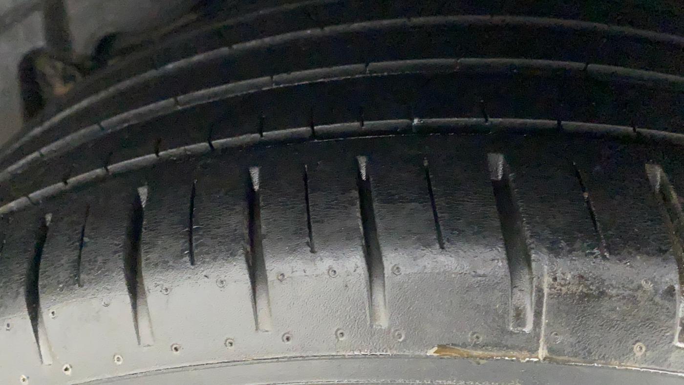 2020 Ford Figo Aspire TITANIUM 1.2 PETROL, Petrol, Manual, 39,240 km, Left Rear Tyre Tread
